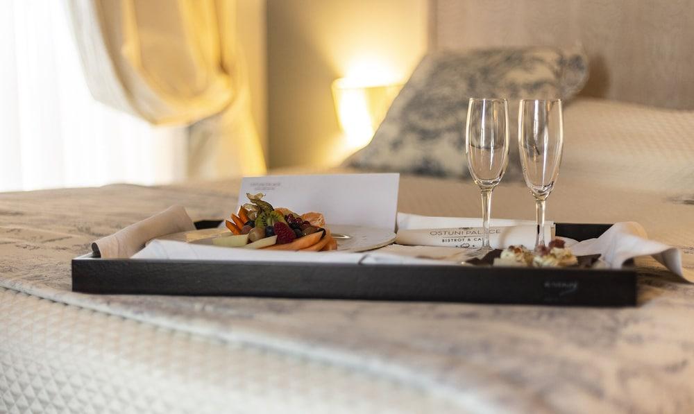 Ostuni Palace - Hotel Bistrot & Spa Bagian luar foto