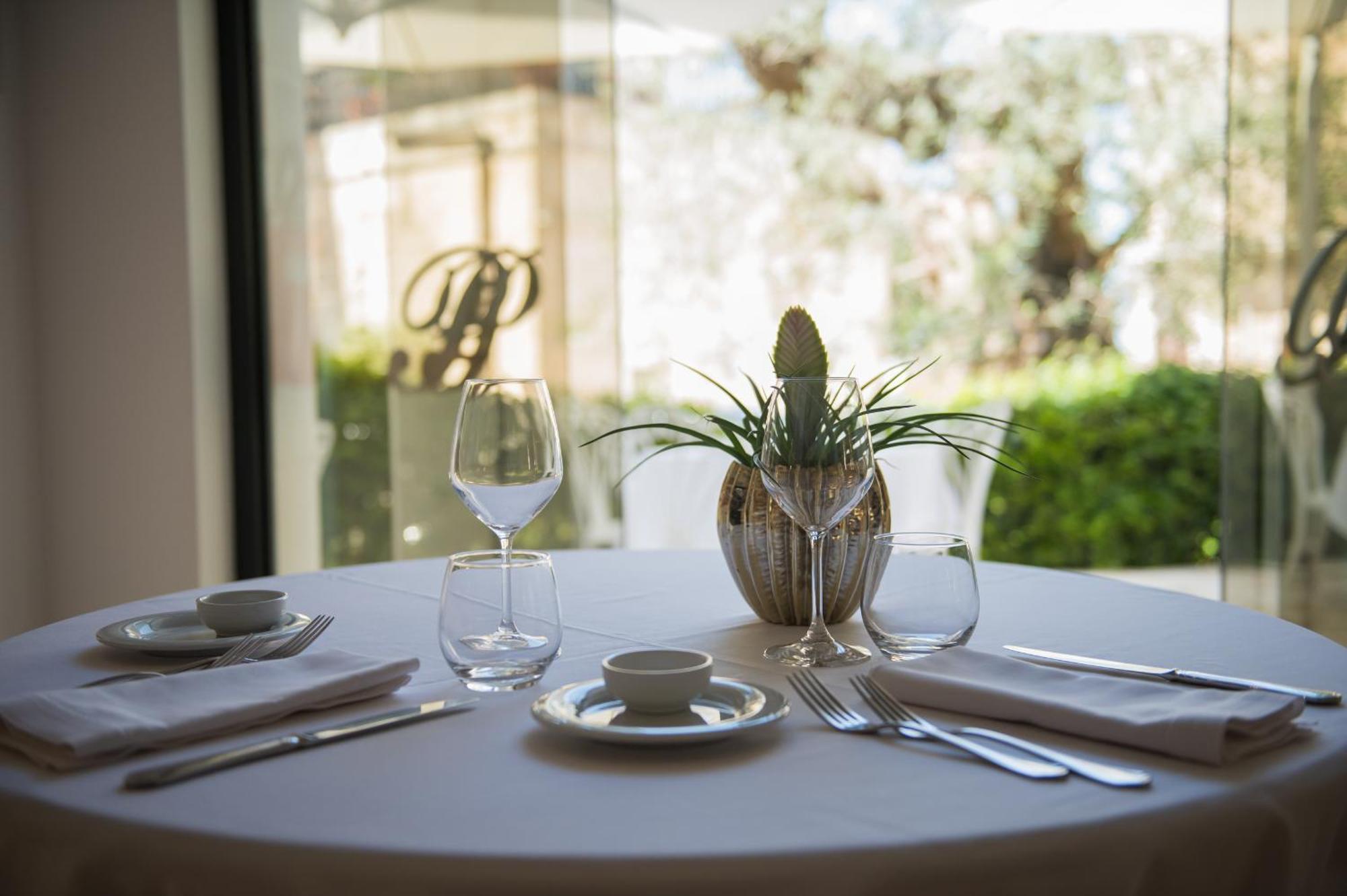 Ostuni Palace - Hotel Bistrot & Spa Bagian luar foto