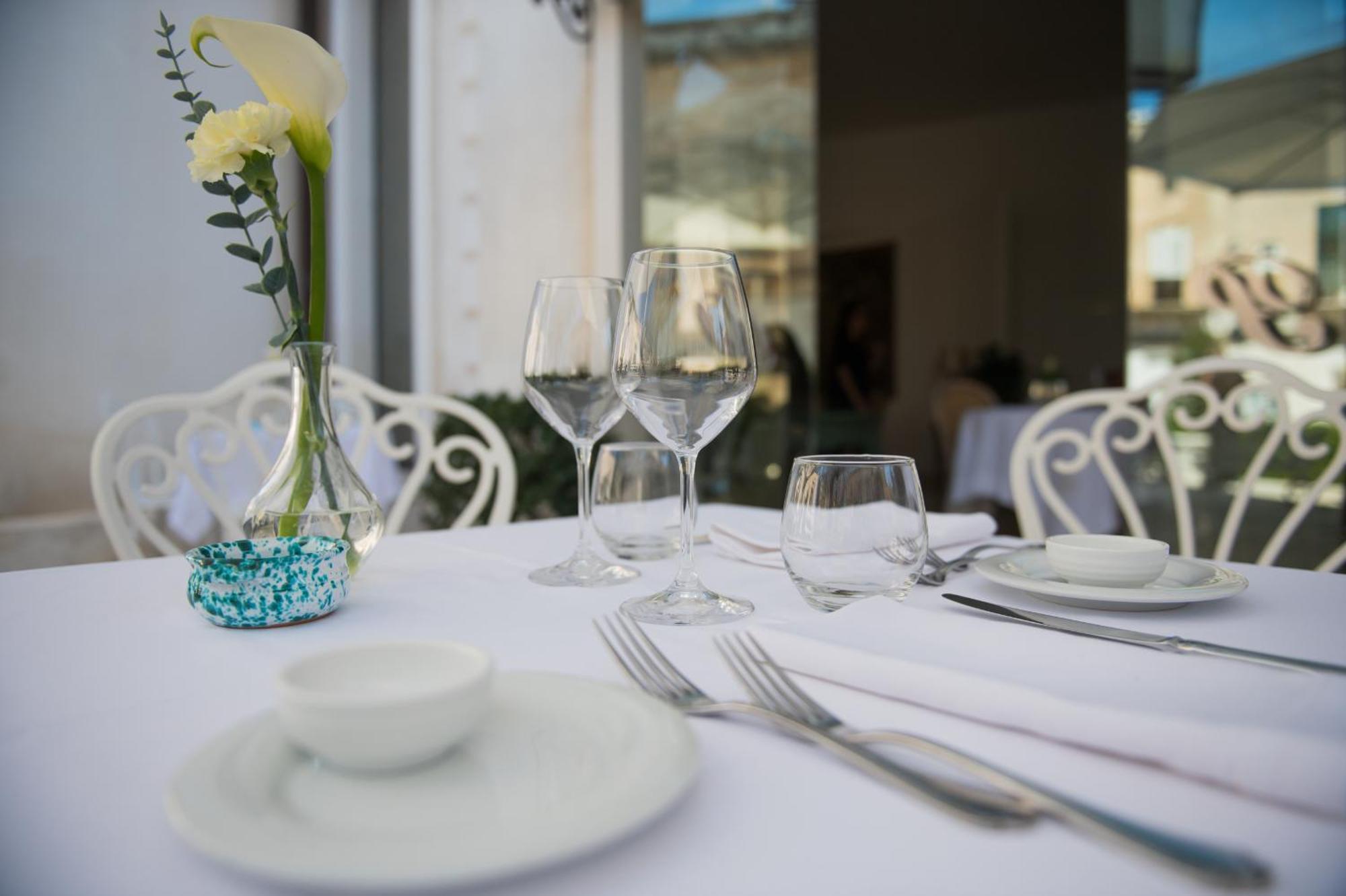 Ostuni Palace - Hotel Bistrot & Spa Bagian luar foto